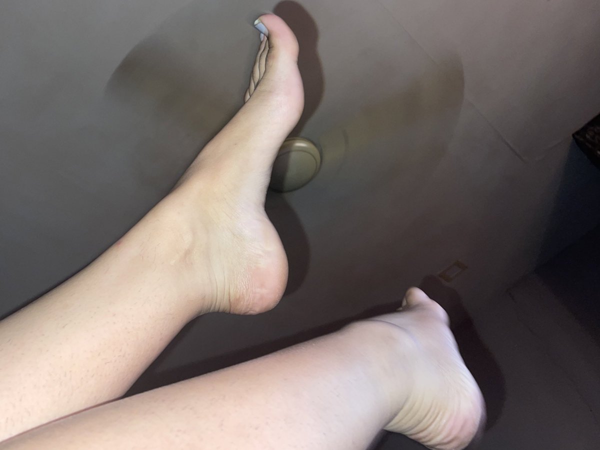 kiaragoddess44's tweet photo. you can only dream of sucking on my toes, send, make me happy and maybe I’ll let you lick them slave 

#femdom #findom #dominate #humiliation #degradation #bdsm #paypig #drain #whalesub #cashcow https://t.co/z2KZcnQIsq