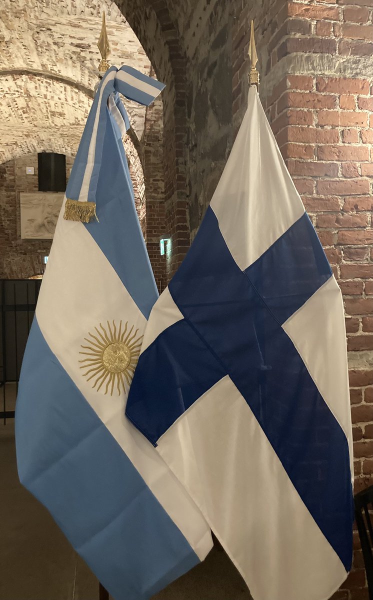 Honoured to celebrate 100 years of diplomatic relations between Argentina 🇦🇷 and Finland 🇫🇮 in Helsinki today. Our countries share many things, including an interest to develop the IMO Polar Code. #PolarCode @NicolaLindertz @SannaPulkkinen @LasseKeisalo