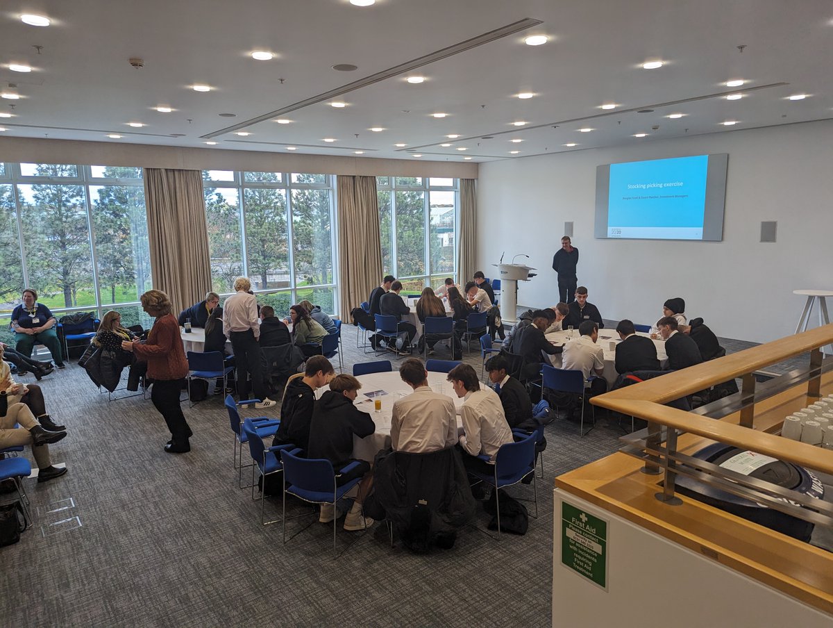 GHS Business Education tweet media