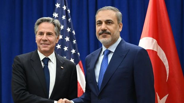 🇹🇷 #Türkiye #Ankara

📸Amerikan Dışişleri Bakanı Anthony Blinken, resmî temaslarda bulunmak üzere Ankara'ya geldi. (38)

Blinken İsrail'in Gazze'yi tamamen ilhak etmesi sonrası sürgün edilecek 2.3 milyon Filistinlinin bir kısmını Türkiye'ye itelemek için nabız yoklarken, Türkler