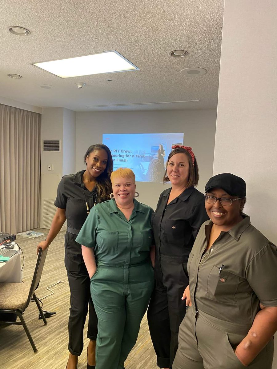 montra_rogers's tweet image. Wishing the @SocialStudiesSS PIT Crew a wonderful day of Professional Learning. Chardra McBride and Regina Wallace are in Texas and Jamie Filipow and I are in Missouri.
#Partnerships #PartnersWithAPurpose
