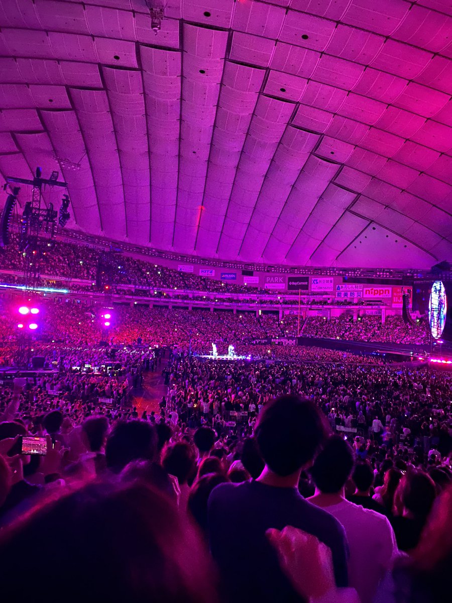 nir_______'s tweet photo. コールドプレイ多幸感半端なかったしとにかく飛び跳ねたし前評判通りこの上ない最高のライブだった https://t.co/pGBk5r8oBJ
