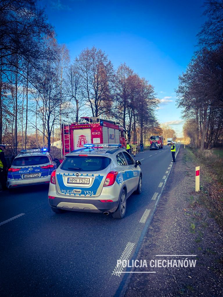 PolicjaMazowsze's tweet photo. UWAGA‼️ WYPADEK‼️ DK50, 16 km, m. Kicin pow. ciechanowski doszło do potrącenia rowerzysty przez kierującego  oplem. Na miejscu trwają czynności pod nadzorem prokuratora. Na miejscu ruch odbywa się wahadłowo. Stosujcie się do poleceń funkcjonariuszy. https://t.co/0b89pL8lAt