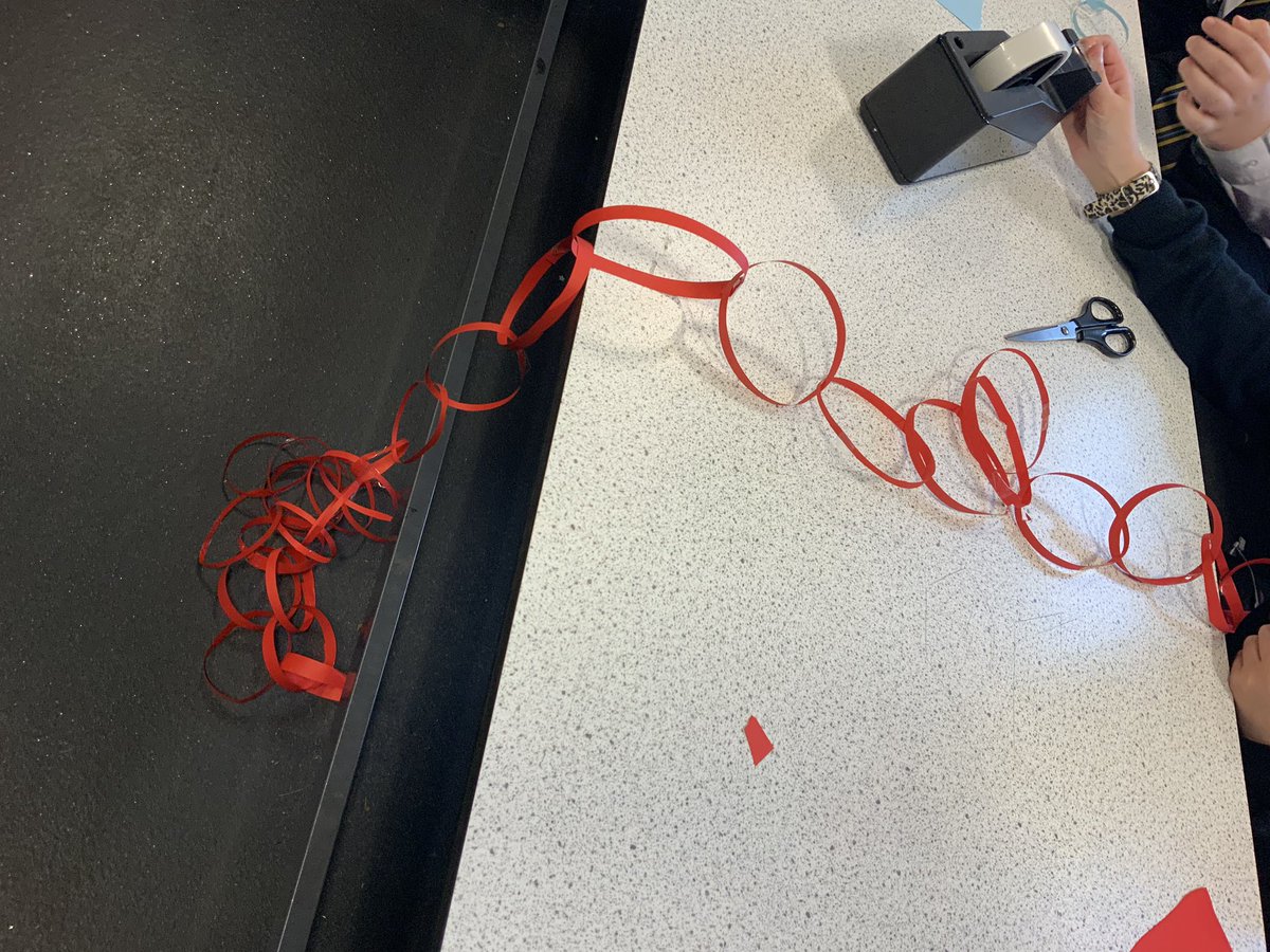 Today at STEM club we done a paper chain competition, using only one A4 sheet of paper. Well done to Emmie in S1 who won with a whopping 6.64 meter chain ✂️🪢🏆 #STEMCHS <a href="/YoungSTEMLeader/">Young STEM Leader</a> <a href="/clydebankhigh/">Clydebank High</a>  

✨Remember STEM club runs every Tuesday @ lunch!✨