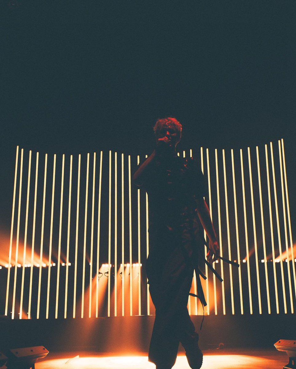deathlypoti0n's tweet photo. hes an icon
hes a legend
and HE IS THE MOMENT ‼️‼️ #janniarycontent https://t.co/dSnrt2dYuS