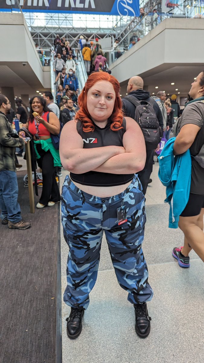 aneverbird's tweet photo. Happy #N7day everyone! Make sure you get to the polls and vote! I know I'll be doing that and then settling in to play some of my Garrus-mance tonight! #masseffect #commandershepard #commandershepardcosplay #femshep https://t.co/40vnOkPdVK