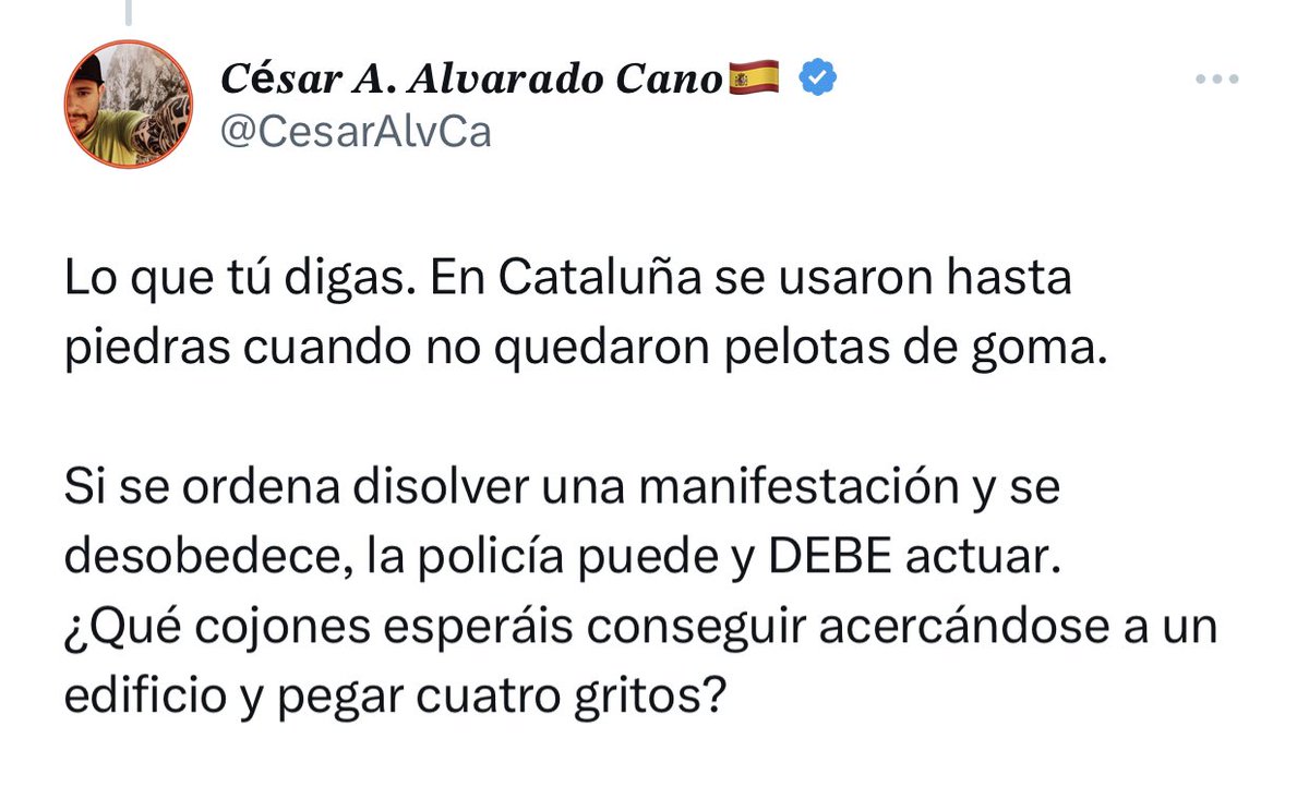 palomaatm's tweet photo. @CesarAlvCa Tus palabras son “acercándose a un edificio y pegar cuatro gritos”. Es exactamente lo que vas a hacer tú hoy. Lo digo sin acritud. Simplemente hacerte ver que cuando te tocan la empresa dices cosas en las que quizá no estás ni de acuerdo en el momento del calentón. https://t.co/8f1Ls0UOZo