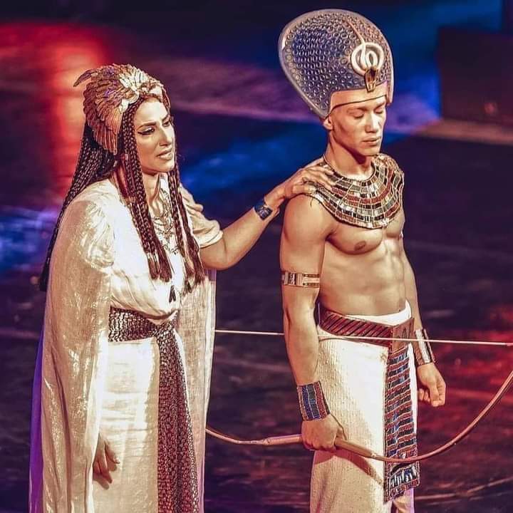 أحمس..عد منتصراً..أو..
لا تعد 😔