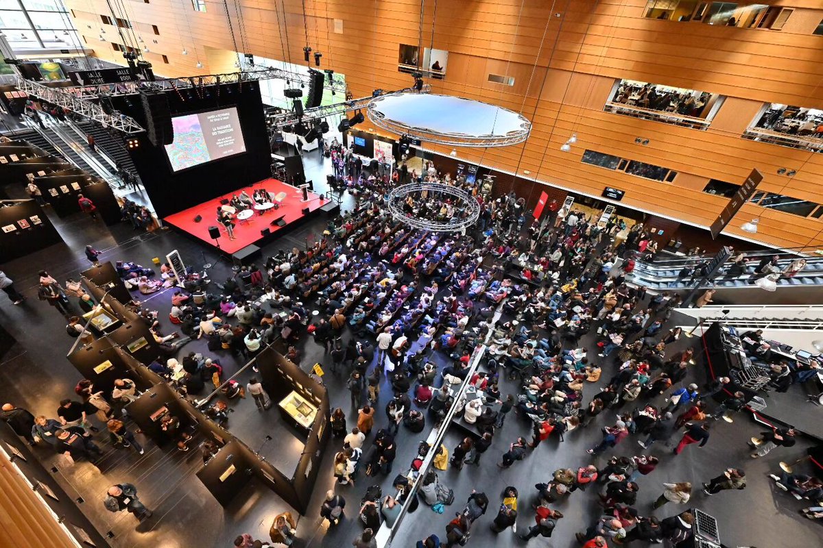 141 538 MERCIS ||
Un grand merci à tous les intervenant•e•s, partenaires, bénévoles, membres de l'association des Utopiales et à l'équipe organisatrice de La Cité des Congrès de Nantes.