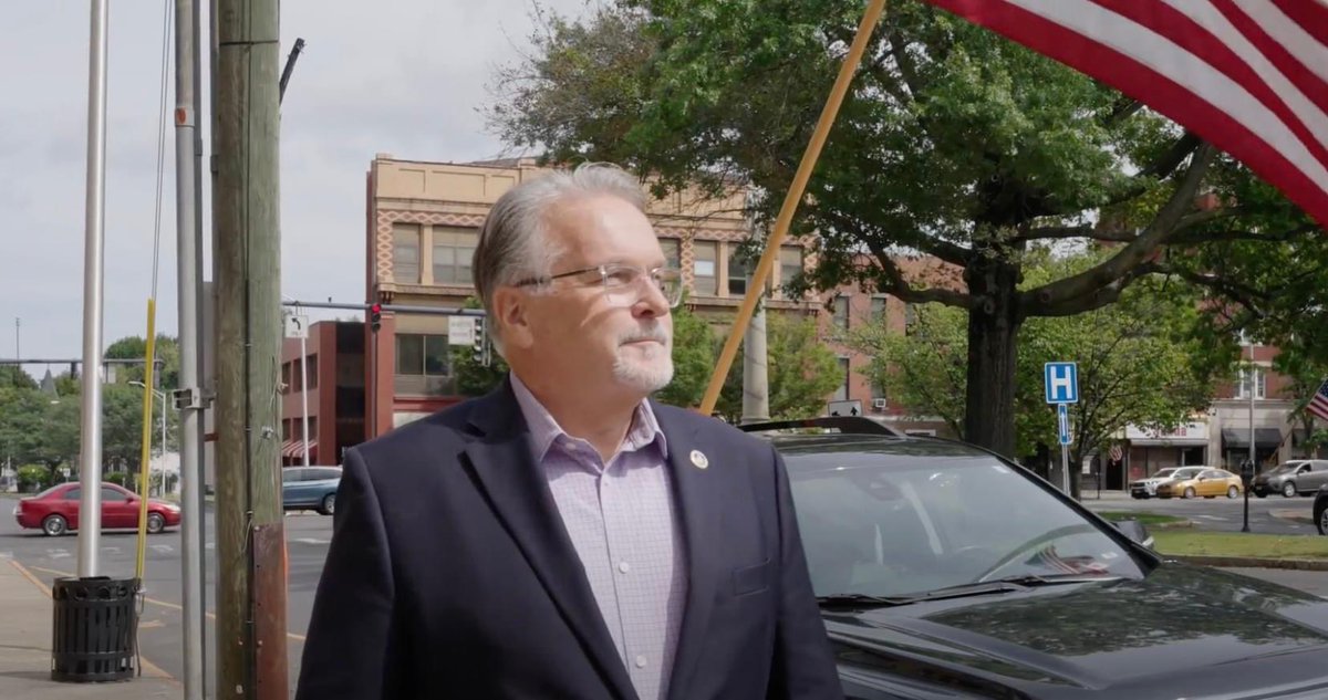 Mayor Dean Esposito tweet media