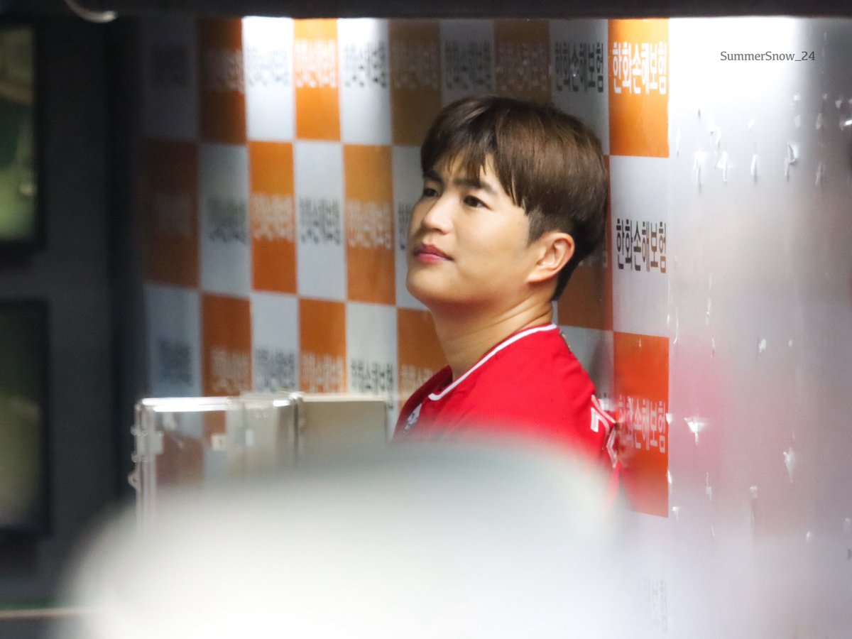 덕아웃에서 혼자 청춘영화 찍는중🎥

#SSG랜더스 #김민식