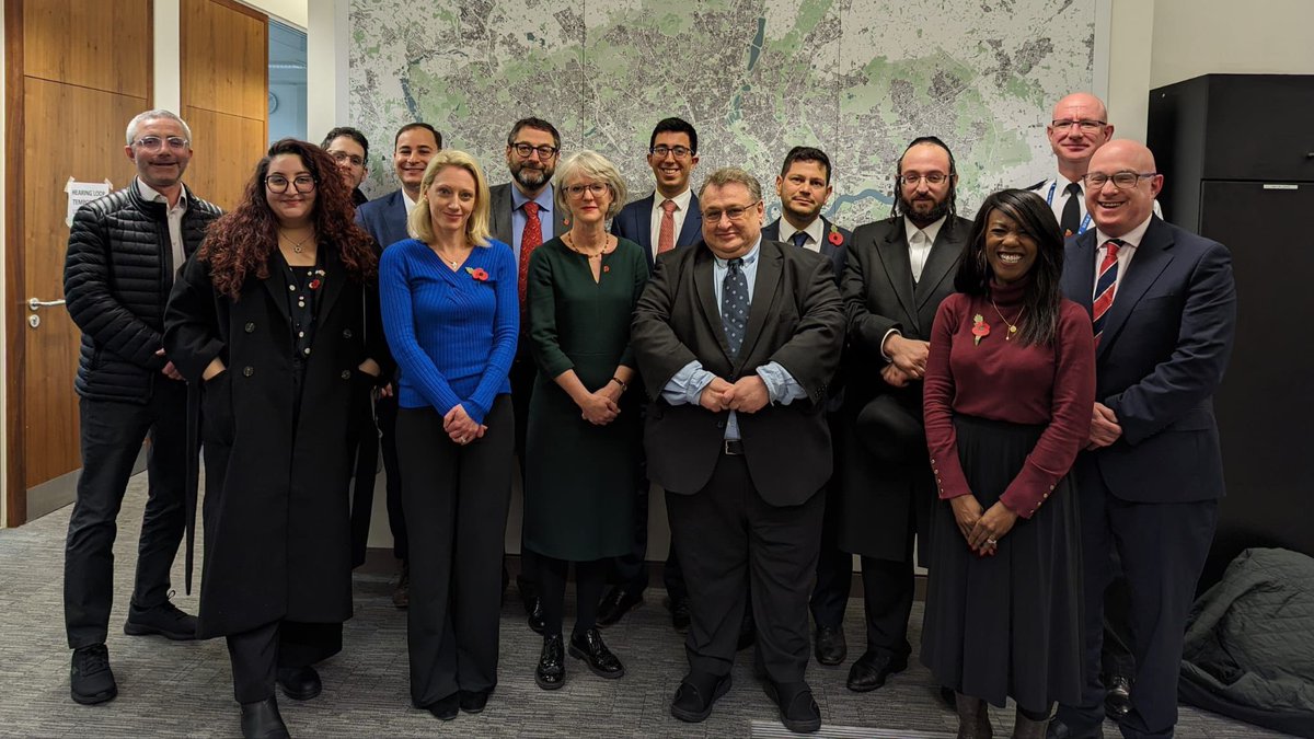 Good to meet Jewish community representatives this morning, alongside Met Police and British Transport Police, to discuss ongoing work to tackle antisemitism, manage protests, keep communities safe & build community cohesion during these challenging times @debs_wb @LDNVictimsComm