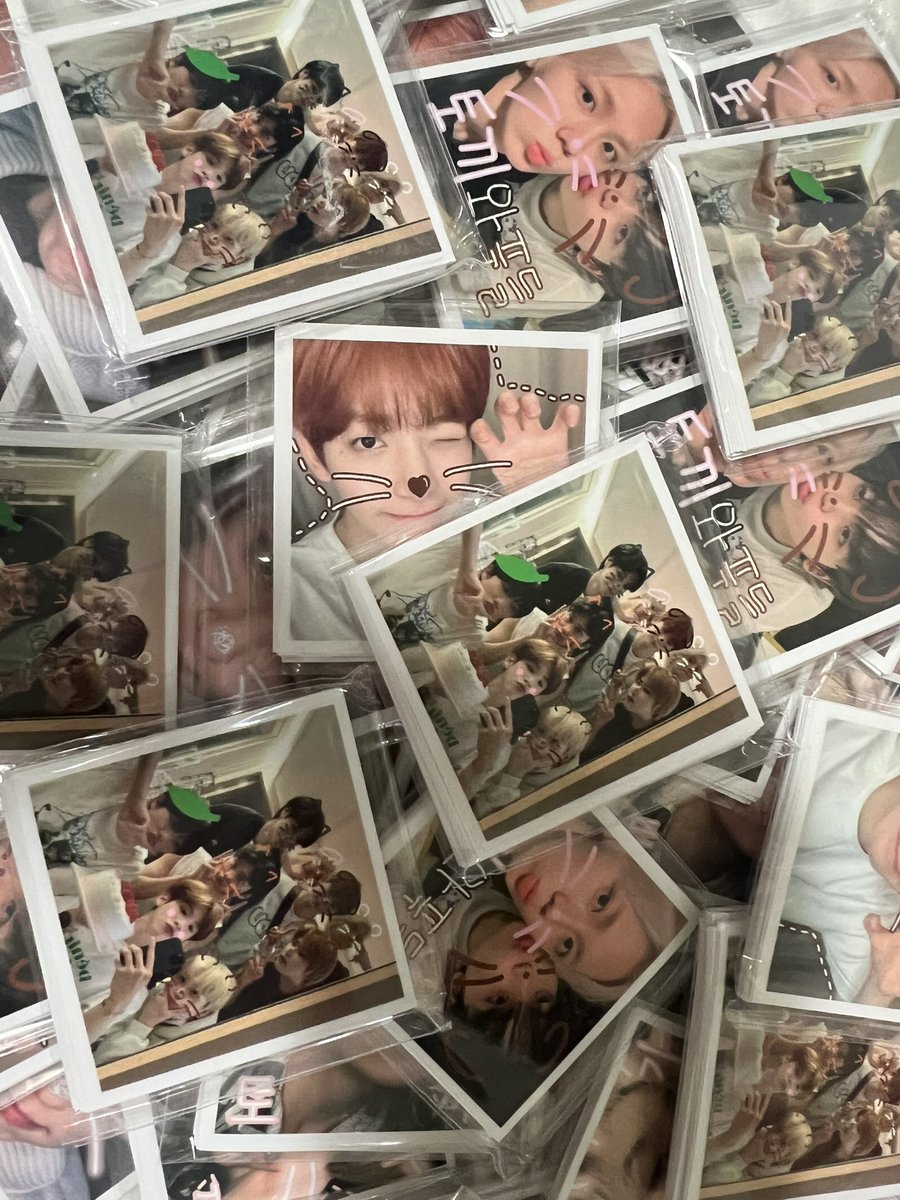 𝑯𝑨𝑷𝑷𝒀 𝑯𝒀𝑬𝑶𝑵𝑮𝑱𝑼𝑵 𝑫𝑨𝒀

크래비티 형준생일을 기념하며 소소하지만
#RT 추첨 이벤트 엽니다! 아래게시물 Rt 5분 추첨으로 
인생네컷 + 도무송 도안 랜덤 + 발주포카 드립니다! 
많은 관심 부탁드려요!🥰