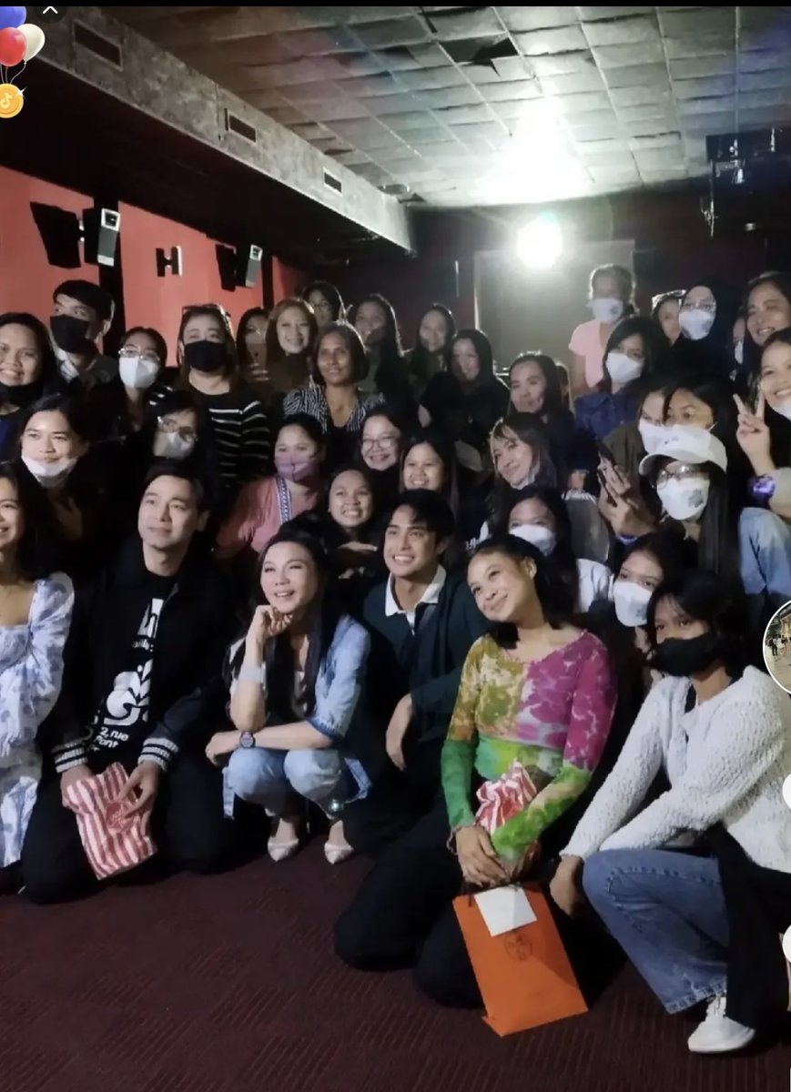 Happy to be a part of this empire.
I found new friends and family I could cherish😘 aside from my continued support and love to Donny and Belle.

FOURever DONBELLEmpire

#DonBelle4nniversary
#DonnyPangilinan | #BelleMariano 
#DonBelle | #DONBELLEmpire