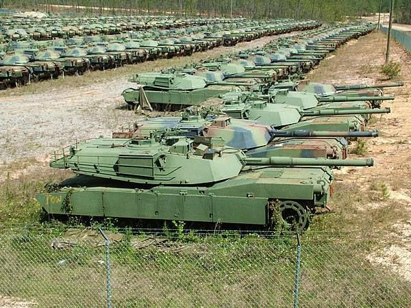 InfoAgeStrategy's tweet photo. Yeah, it's great that we gave #Ukraine 31 M-1 Abrams tanks. 

But why only 31? We have literally hundreds of M-1 tanks that we could have already provided Ukraine. I have yet to hear a plausible explanation for why we have failed to do this.

We need to help Ukraine achieve victory -- not just "hang in there" in an endless, bloody stalemate with Putin's conscripted hordes.