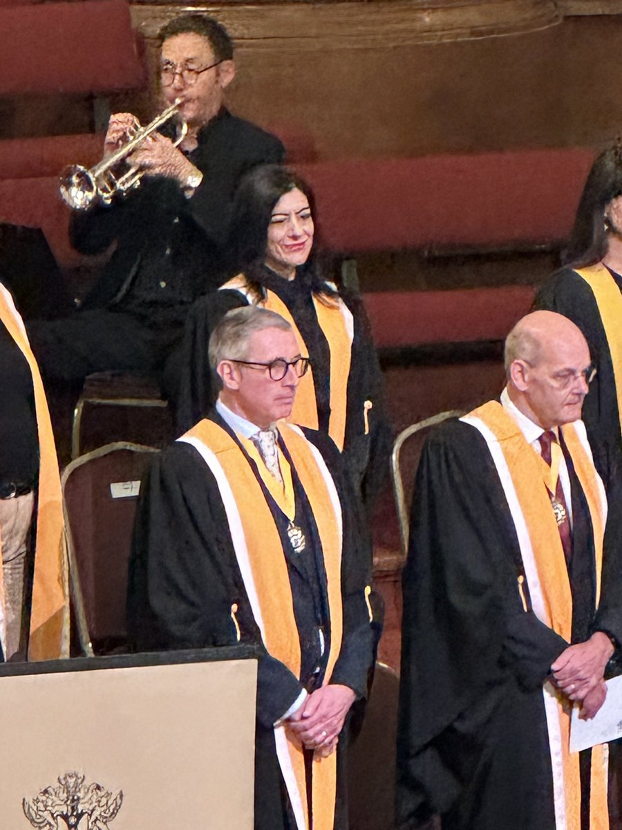 Colin Davidson looking dapper and representing UH at the the College of  Optometrists diploma ceremony 2023 in his capacity as Immediate Past President  #DiplomaCeremony