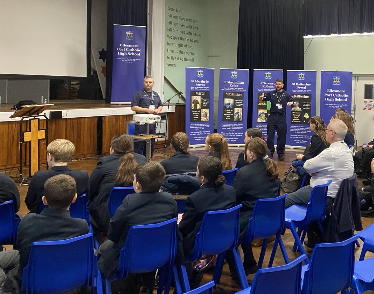 We welcomed the @royalnavy in to our School today. Year 7 had a very interesting and informative talk about life in the Navy and what careers are available from Paul and Wiggy of the @rnengagement RN Attract North team. We look forward to Day 2 tomorrow.

#rnattract #theepchsway