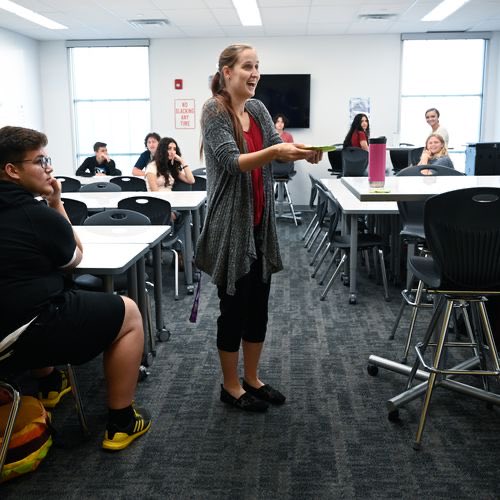 PaulCottlePhys's tweet image. Florida high schools do poorly at prepping students to become engineers | Column

tampabay.com/opinion/2023/1…