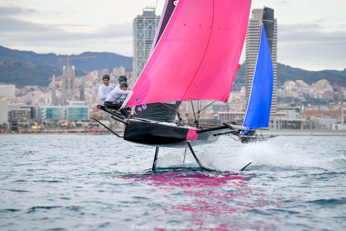 oe_teamofficial's tweet photo. 🏆 L’équipe Youth d’Orient Express L’Oréal Racing Team a remporté la Youth Foiling Gold Cup 2023 disputée en #69F !
Une superbe victoire décrochée la semaine dernière à Barcelone par Enzo Balanger, Théo Revil, Lou Mourniac et Gaultier Tailleu avec Philippe Michel en coach 🇫🇷
Bravo aussi à Clément Cron, 4e de la #YFGC, qui a été essentiel pour qualifier le bateau pour la finale.
#YWAC #YouthAmericasCup #Barcelona2024 #OrientExpressRacingTeam