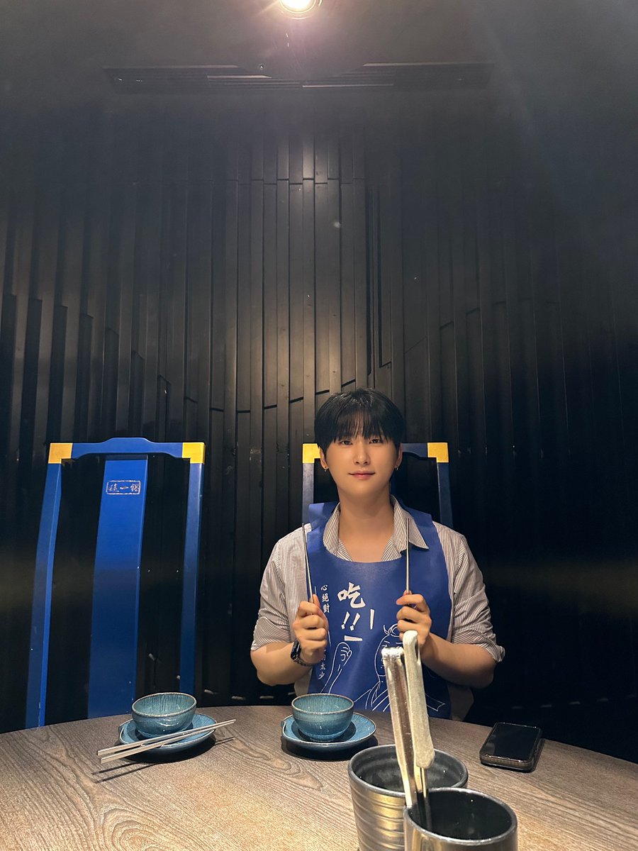 CRAVITY_twt's tweet photo. 겨울즈 네컷만화
#겨울즈 #우빈 #민희 https://t.co/ecyyNMCfxv