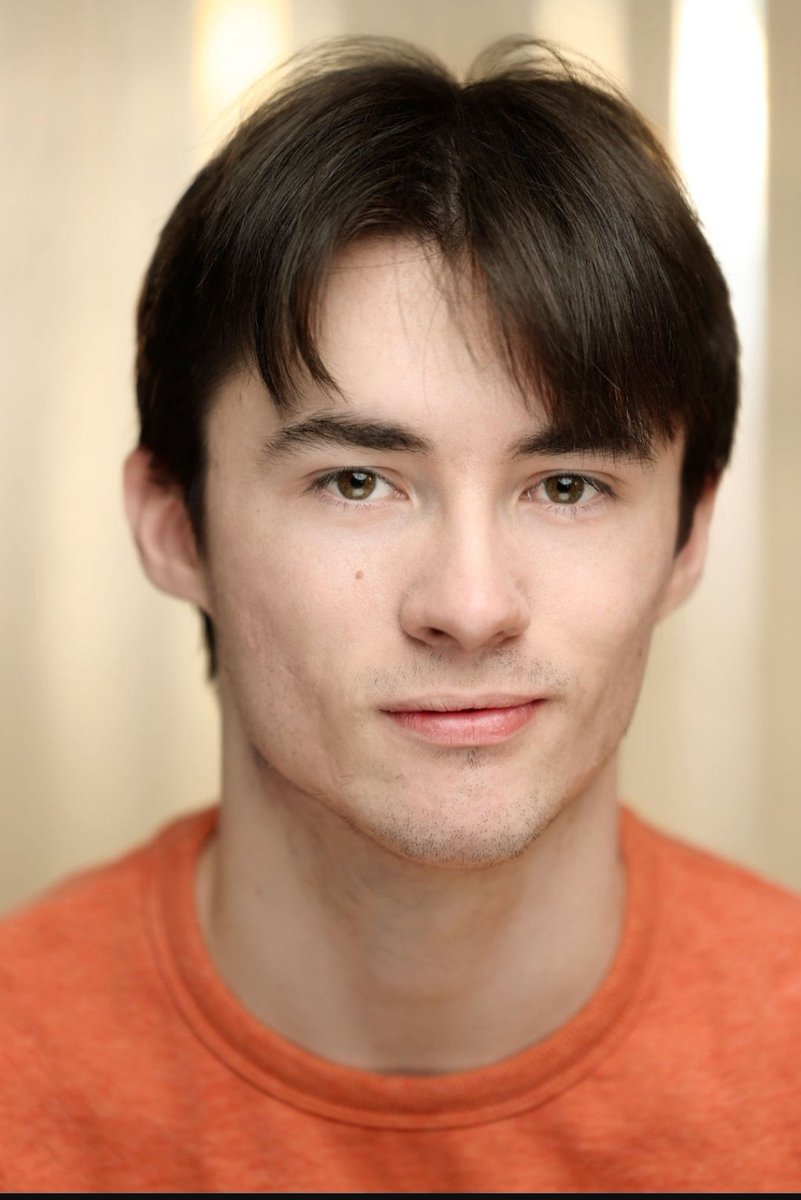 XMontagu's tweet photo. @alexmitarpx @pxActors Hi

London based Spotlight https://t.co/undtmL06ax https://t.co/8VD2sIHoou