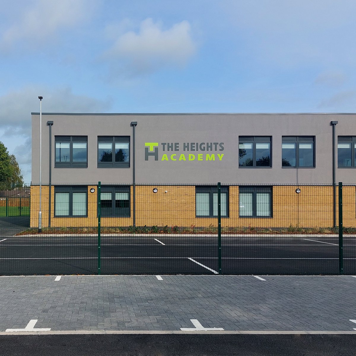 GlancyNicholls's tweet photo. As part of the Technical Advisor Team with @turnertownsend for @educationgovuk, we assisted the team to bring to life a brand new SEMH School. The Heights Academy caters for 116 pupils, with EHCP, a primary diagnosis of Autism Spectrum Condition (ASC) and SEMH needs. https://t.co/gDtTksXOol