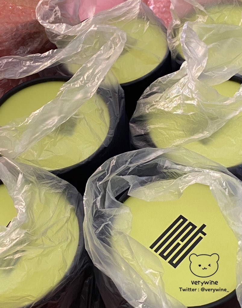 veryvvine's tweet photo. ♡︎𓈒☁️ ꒰ พรี ✿ 𓈒♡︎  
แท่งไฟ  #NCT Official Light Stick  / ของครบไม่แกะ / 🚢

♡ : 1350 ฿ / มัดจำ 400฿ 
🛒 : 40  

#ตลาดนัดnct #ตลาดนัดnctdream #ตลาดนัดnct127 #ตลาดนัดอซท #แท่งไฟnct #แท่งไฟอซท #33rdSeoulMusicAwardsinBKK https://t.co/nA9O1BX0jR