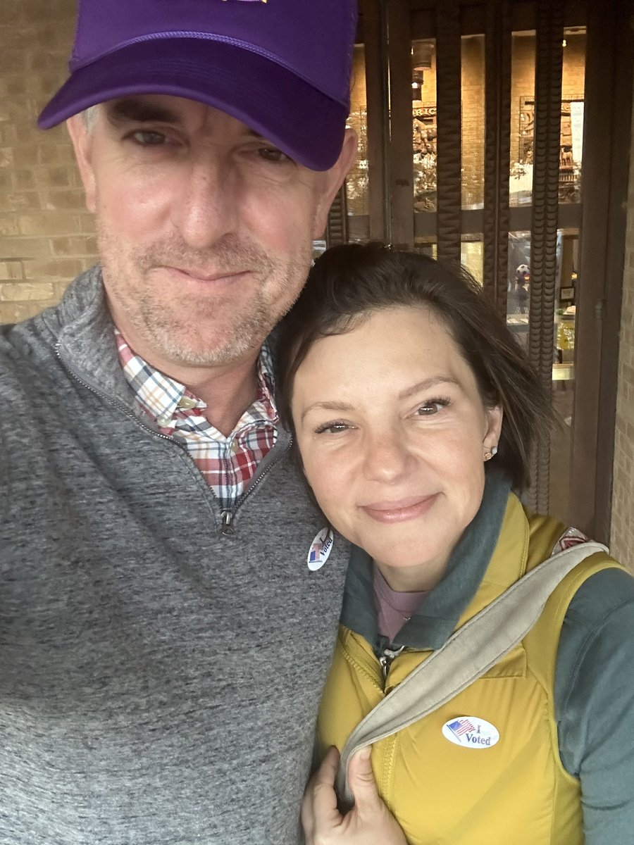 It’s Election Day! In Denton, that means you have the chance to vote on a new library, re-imagined City Hall West, affordable housing, trails, bike infrastructure, and much more. 

Polls open until 7pm. Go here to find out where: votedenton.gov/voter-informat…