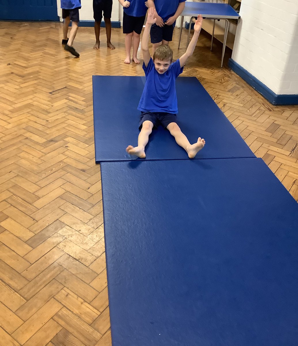 MPPS_Wirral's tweet photo. Year 3 have been practicing different types of balances and travelling this week in PE. We are loving our gymnastics lessons! π€Έ #MPPSPE https://t.co/P6w14POclg