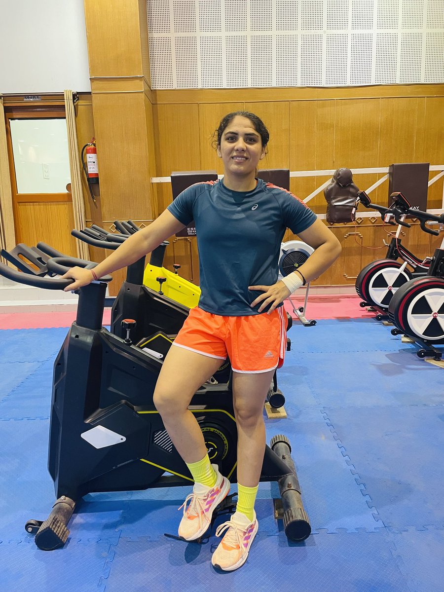 वो फूल खिल के रहेंगे जो खिलने वाले हैं