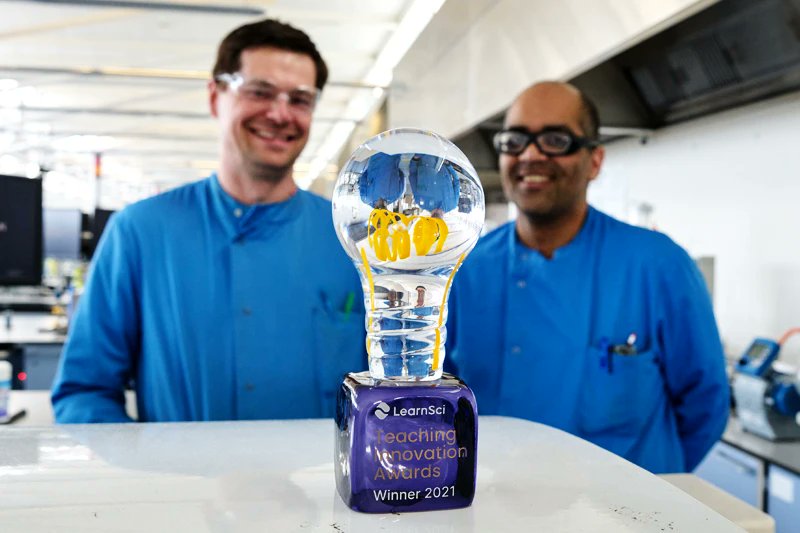 As part of #ChemistryWeek we’re highlighting innovation in chemistry education from our community 🙌 Every year we see some amazing innovations through the Teaching Innovation Awards: here are four winning chemistry projects to inspire you 🧵👇