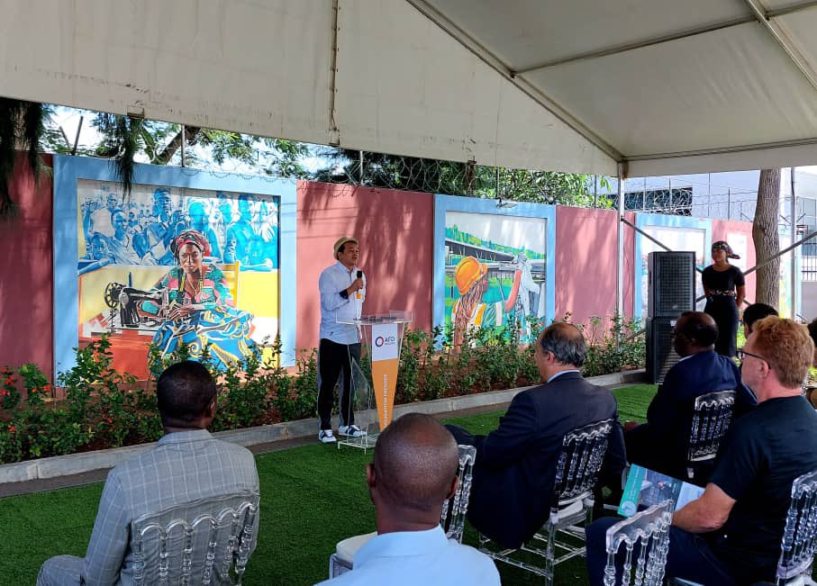 La France au Bénin 🇫🇷🇧🇯🇪🇺 tweet media