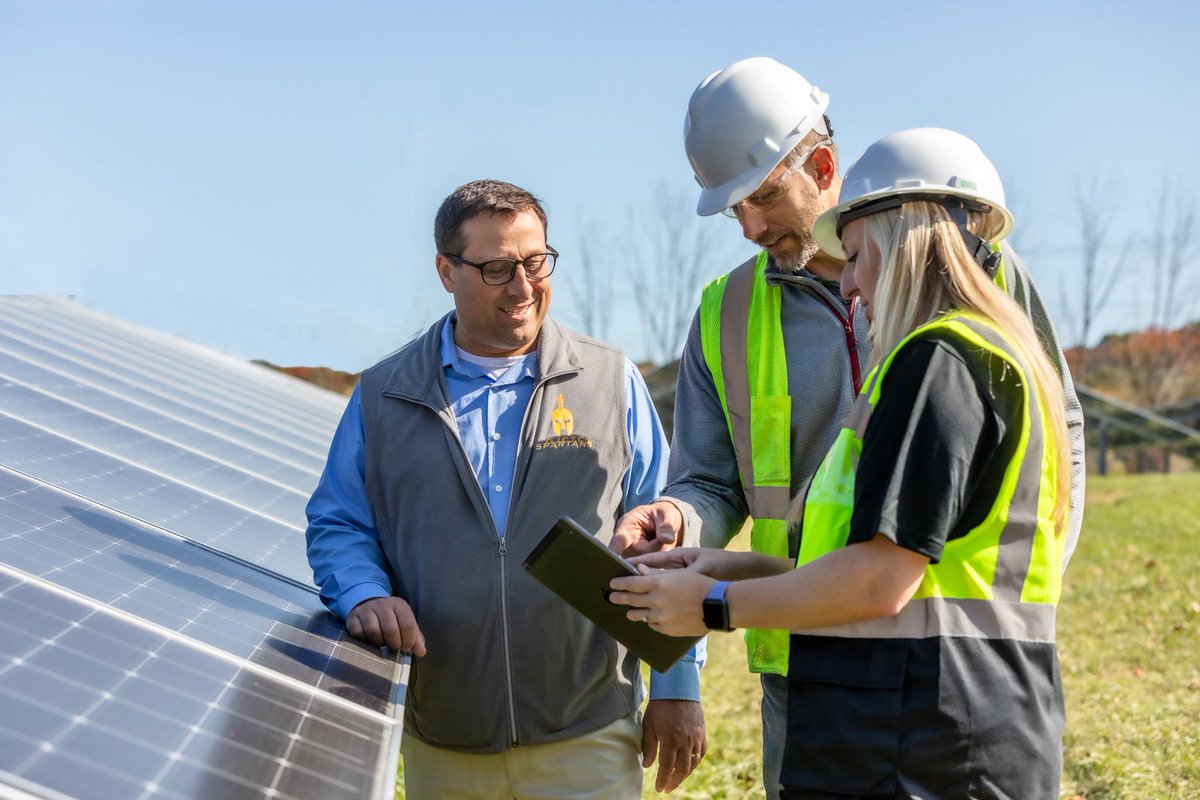 NaescoNews's tweet photo. Greater Johnstown Career and Technology Center + #EnergySavingsPerformanceContract = $21M in savings (over 20 years). The Efficiency Network (
@tensaves) delivered a facility #modernization project to extend the life of the 58-year-old building. #ESCOweek https://t.co/oS0ZH5kNMj https://t.co/RHqYcK4WbC