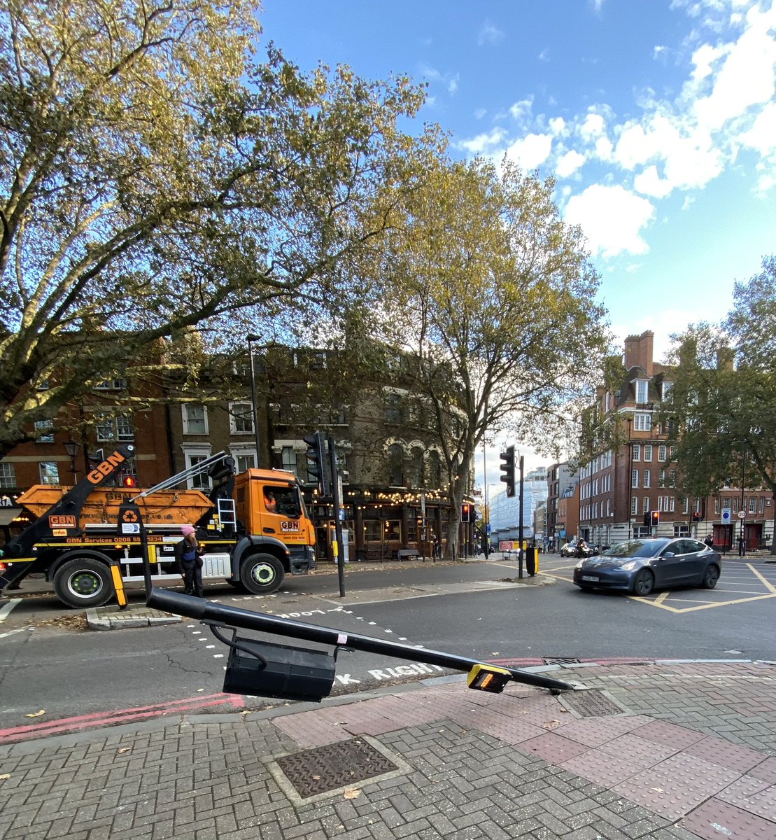 CycleIslington's tweet photo. Hedgehogs badly needed at Mount (un)Pleasant #DangerousJunction @carlafrancome https://t.co/Fqsqn03l9P