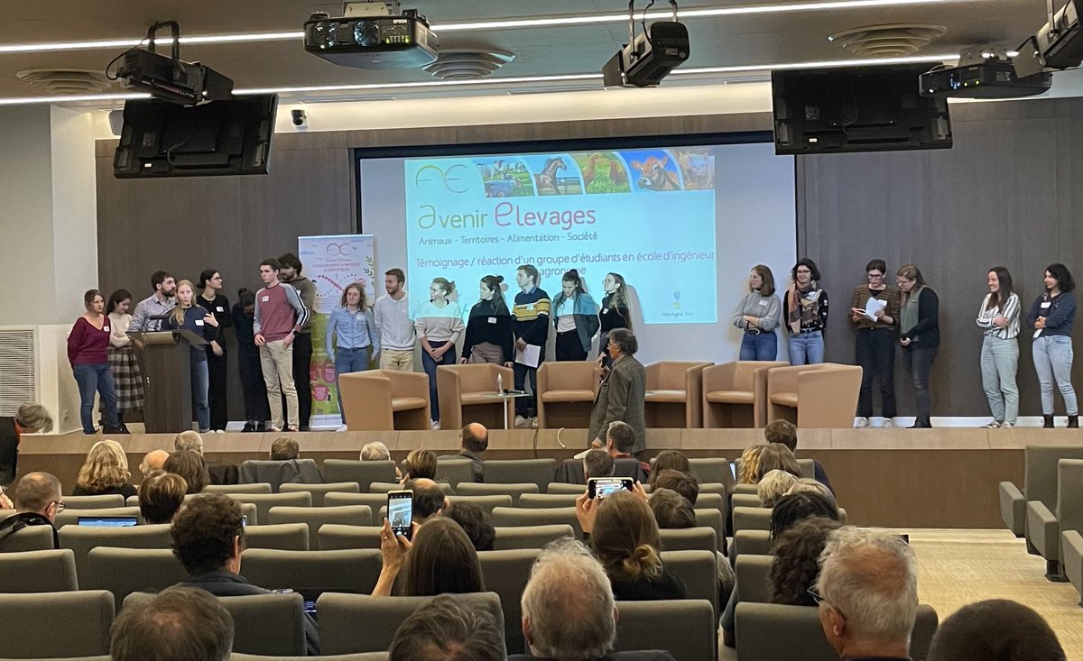 Eliance - Des éleveurs. Une Ambition. (@eliance_elevage) on Twitter photo Au colloque du <a href="/AvenirGis/">GIS Avenir Elevages</a> sur la place de l’élevage dans une agriculture et une alimentation durables, c’est le moment pour les élèves de <a href="/AgroParisTech/">AgroParisTech</a>, <a href="/InstitutAgroRA/">L'Institut Agro Rennes-Angers</a> et <a href="/VetAgroSup/">VetAgro Sup</a> de nous faire part de leurs réactions. Bravo à eux ! Au colloque du <a href="/AvenirGis/">GIS Avenir Elevages</a> sur la place de l’élevage dans une agriculture et une alimentation durables, c’est le moment pour les élèves de <a href="/AgroParisTech/">AgroParisTech</a>, <a href="/InstitutAgroRA/">L'Institut Agro Rennes-Angers</a> et <a href="/VetAgroSup/">VetAgro Sup</a> de nous faire part de leurs réactions. Bravo à eux !
