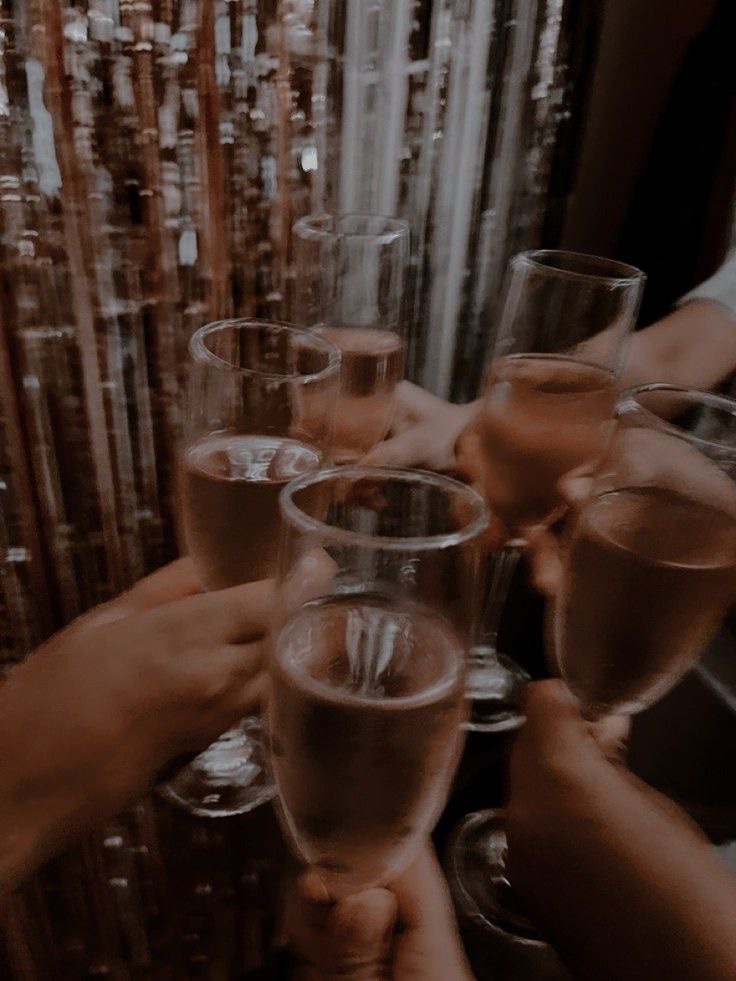 modernlilithh's tweet photo. 2024 is gonna be full of joy, happiness, luck, self confidence, love, success and peace ✨ https://t.co/y9oAssAqA4