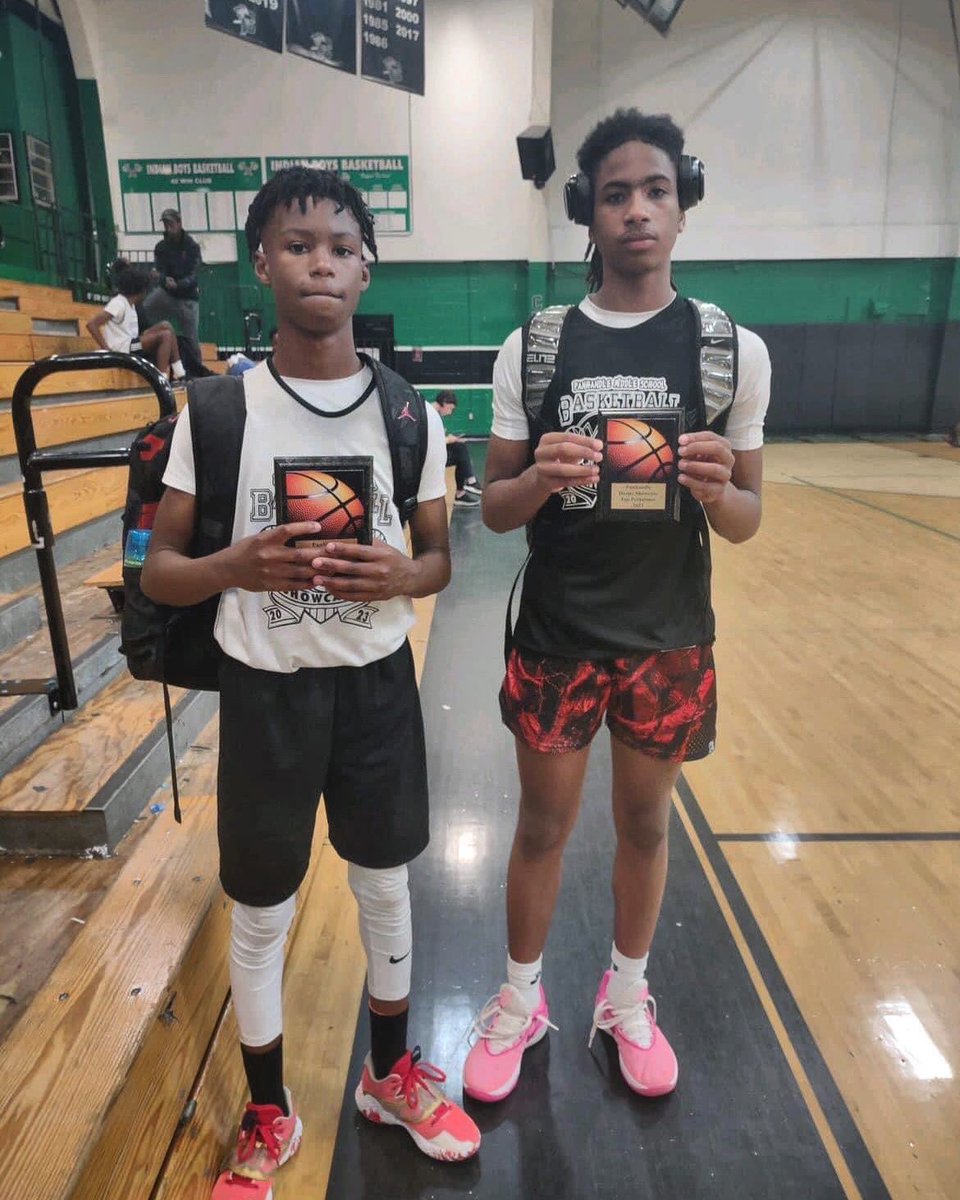 Shout out to a few of our 2028 guys, Cadynce Tolbert , Kavieon Brown and Jaden Clardy ( not pictured) for being named top performers at the panhandle middle school showcase this weekends great work guys! 
#basketballrecruiting  #pensacola