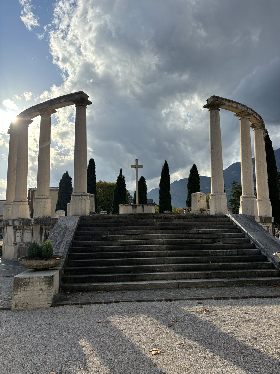titirutr's tweet photo. Rovereto TN Italia https://t.co/SBVSJxDJ5m