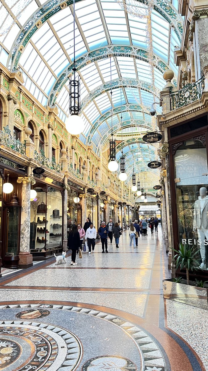 Check out this exclusive glimpse of a recent LED pgrade we did on the existing 21 illuminated globes. The transformation has had a remarkable impact on the lighting and ambiance of this fantastic mall right in the heart of Leeds!
#Sustainability #lighting #VictoriaLeeds_