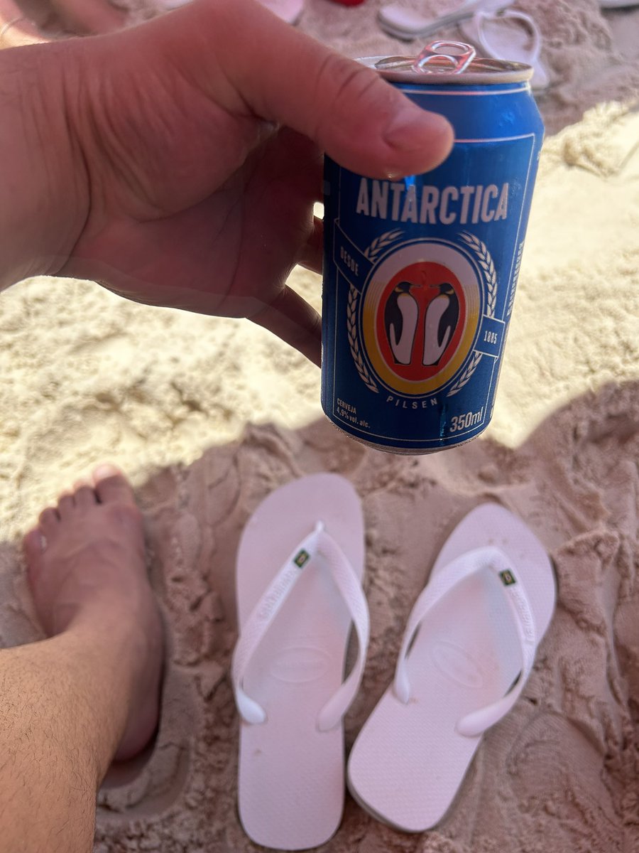 2LUKASLIMA1's tweet photo. Férias https://t.co/RhU8f4j8fS