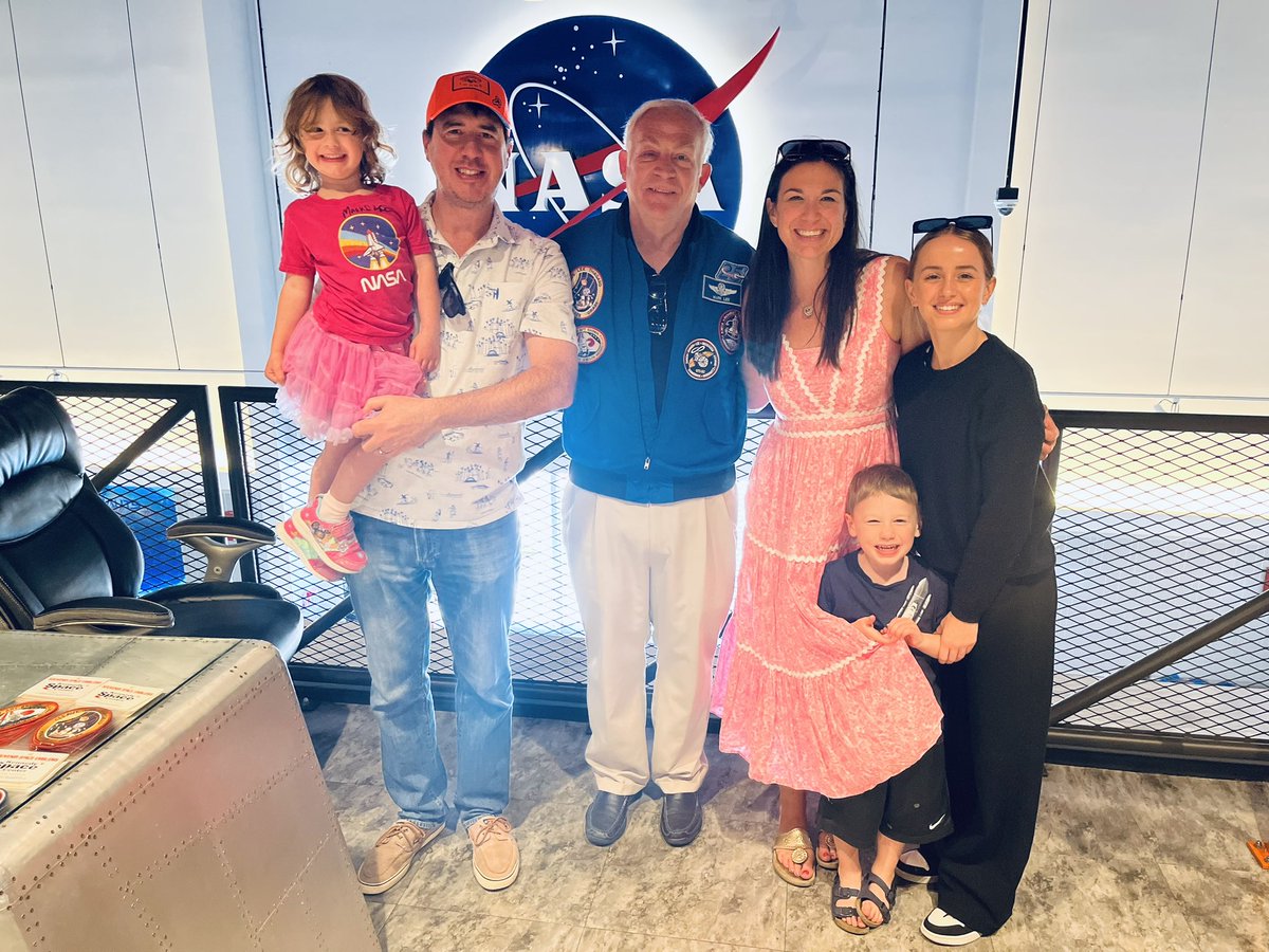 carissamgaine's tweet image. Refreshed from a quick getaway to Cocoa Beach. Thank you @NASA @NASAKennedy @NASA_Astronauts  for inspiring us all. 

#failureisnotanoption #stem #education #NASA #Artemis