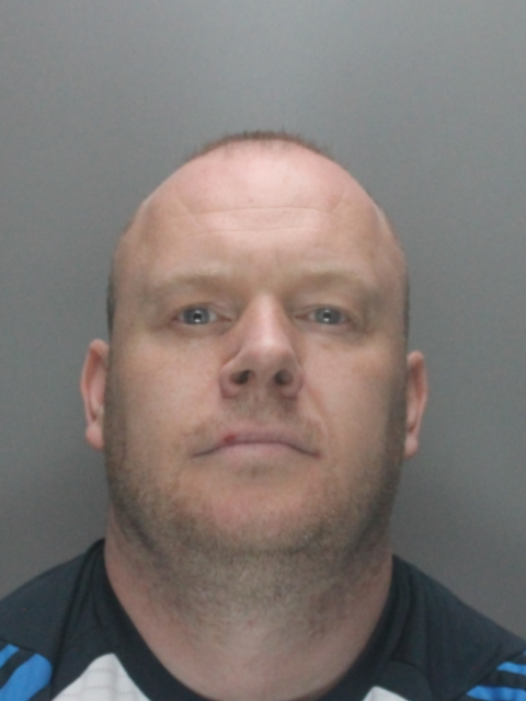 We are appealing for help in finding Anthony Mark Quigley, aged 45, who is wanted on recall to prison for breaching the terms of his licence. He has links to the #Liverpool area. If you see him, please get in touch. More info here: orlo.uk/yuRFg