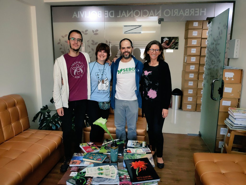 Su directora, la Doctora Carla Maldonado, les ayudó en todo momento,  fue muy amable y les consiguió los mejores botánicos locales para sus excursiones. Dar con personas así da gusto 🤗