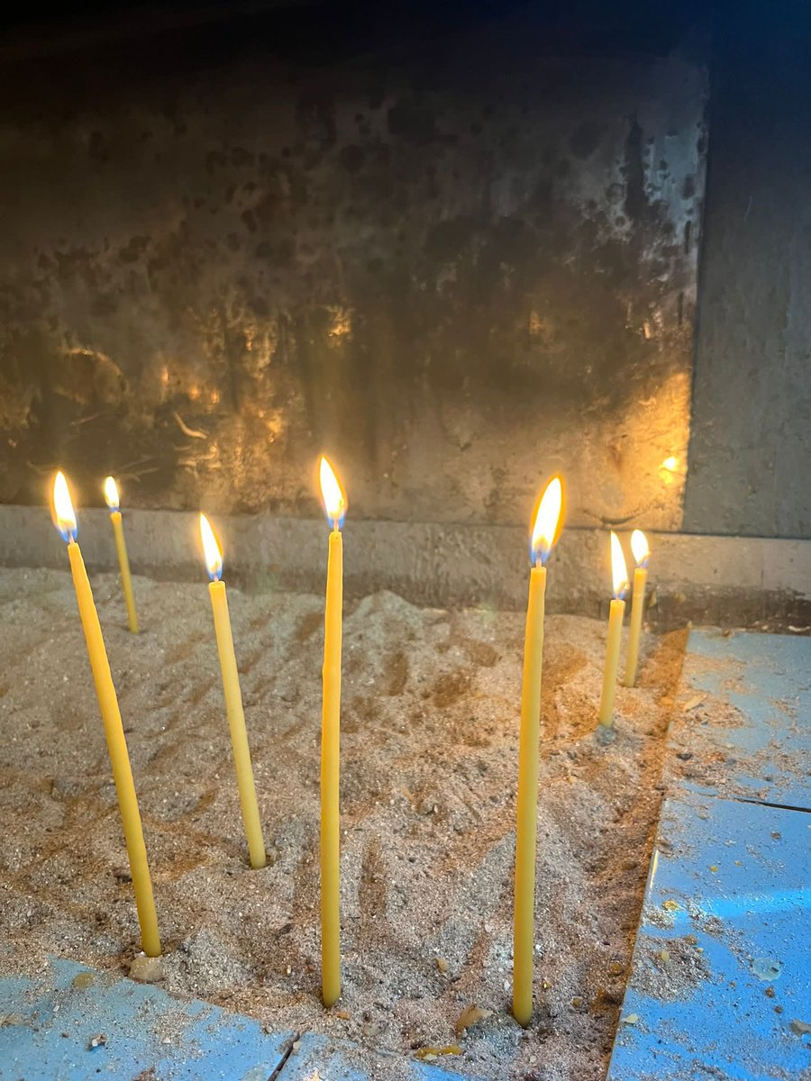 dchzllt's tweet photo. @evrebasak Ablama anlatmıştım sizi, Aya Yorgi’ye çıkıp sağlığınız için dilek dilemiş❤️🙏🏻 Hep iyi olun siz de❤️ https://t.co/9R2lwCnmtV