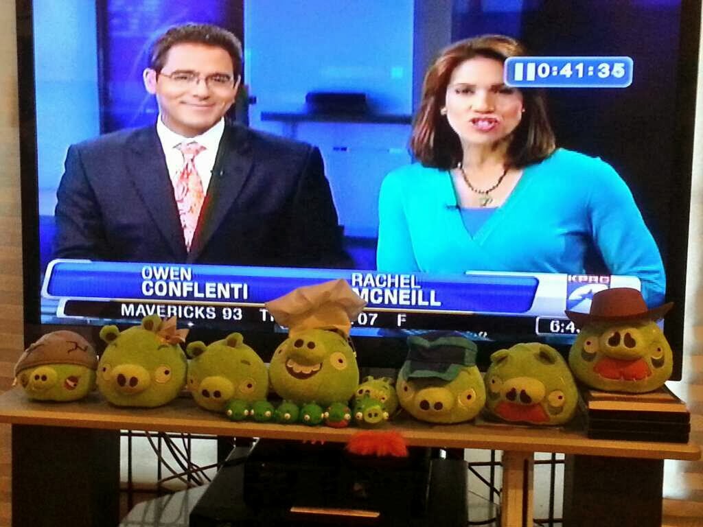 From 10 years ago... the whole gang of Piggos are watching <a href="/kprc2owen/">Owen Conflenti</a> &amp; <a href="/RachelMcN12News/">Rachel McNeill</a>