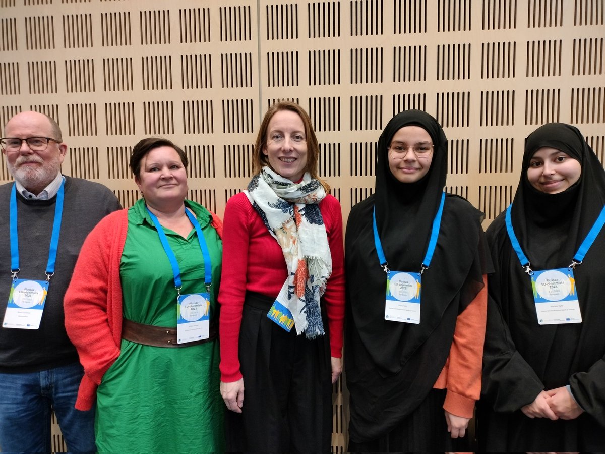 Aktiivisen kansalaisuuden asialla #Erasmusplus ja #EUSolidaarisuusjoukot väliarvioinnissa  hienoja hankkeita esittelemässä ja kommentoimassa <a href="/espoonmokulat/">Espoonmonikulttuuriset lapset ja nuoret ry</a> Joroisten lukio <a href="/JoroistenKunta/">Joroisten kunta</a> @rauhankasvatus ja moderaattorina Mauri Uusilehto <a href="/EDUFI_Youth/">EU:n nuoriso-ohjelmat</a>