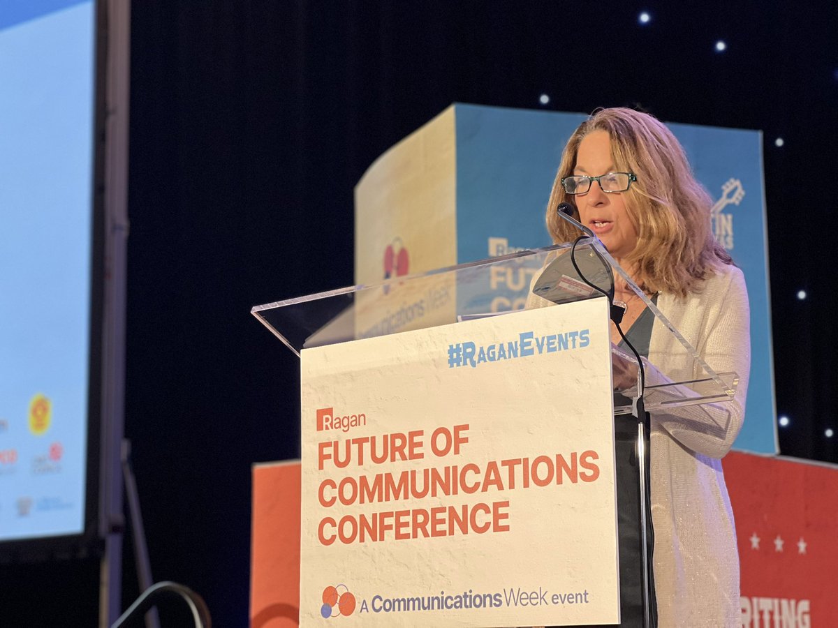 RaganComms's tweet image. Getting officially kicked off with opening remarks from Ragan CEO @dianeschwartz #RaganEvents #CommsWeek
