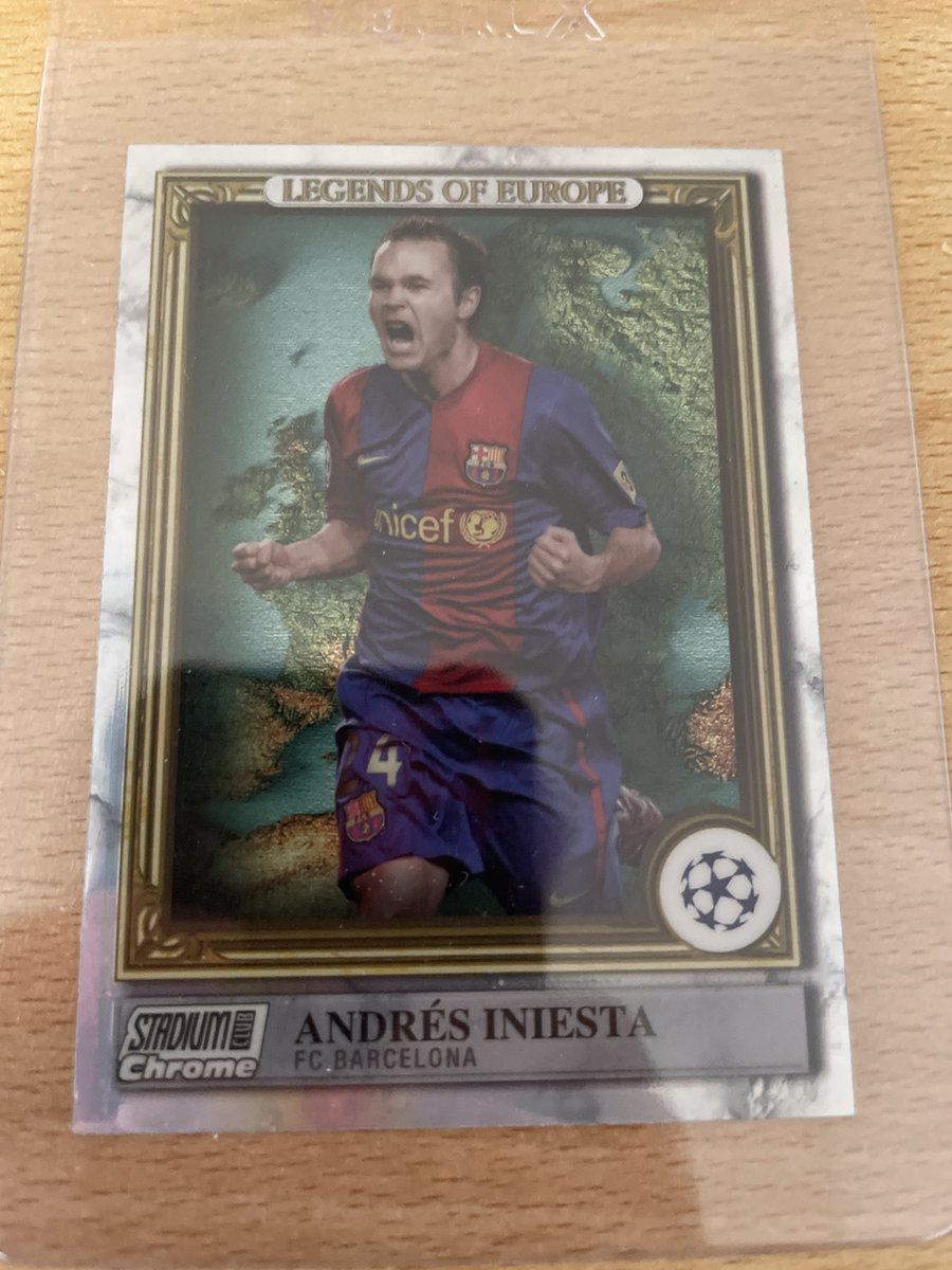 Topps chrome legends of Europe iniesta 😍

#topps #football #footballcards #matchattax #legends #toppschrome