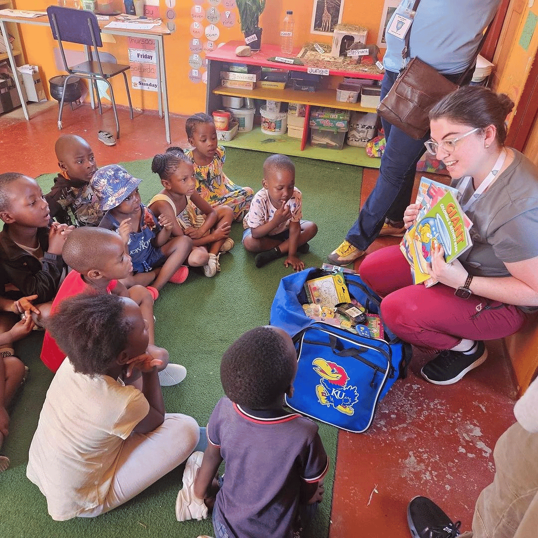 HOPEworldwide's tweet photo. π Global Unity in Action π
South Africa Singles Corps 2023 just wrapped, uniting volunteers globally in support of Early Childhood Development programs by #HOPEww South Africa. Stay tuned for our 2024 HVC programs!
https://t.co/NEvZWSynQr https://t.co/TksBju0vBw