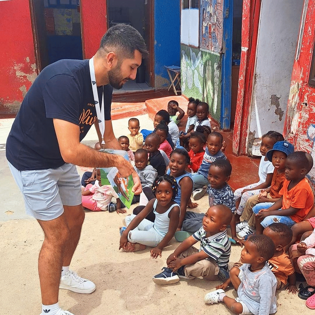 HOPEworldwide's tweet photo. π Global Unity in Action π
South Africa Singles Corps 2023 just wrapped, uniting volunteers globally in support of Early Childhood Development programs by #HOPEww South Africa. Stay tuned for our 2024 HVC programs!
https://t.co/NEvZWSynQr https://t.co/TksBju0vBw